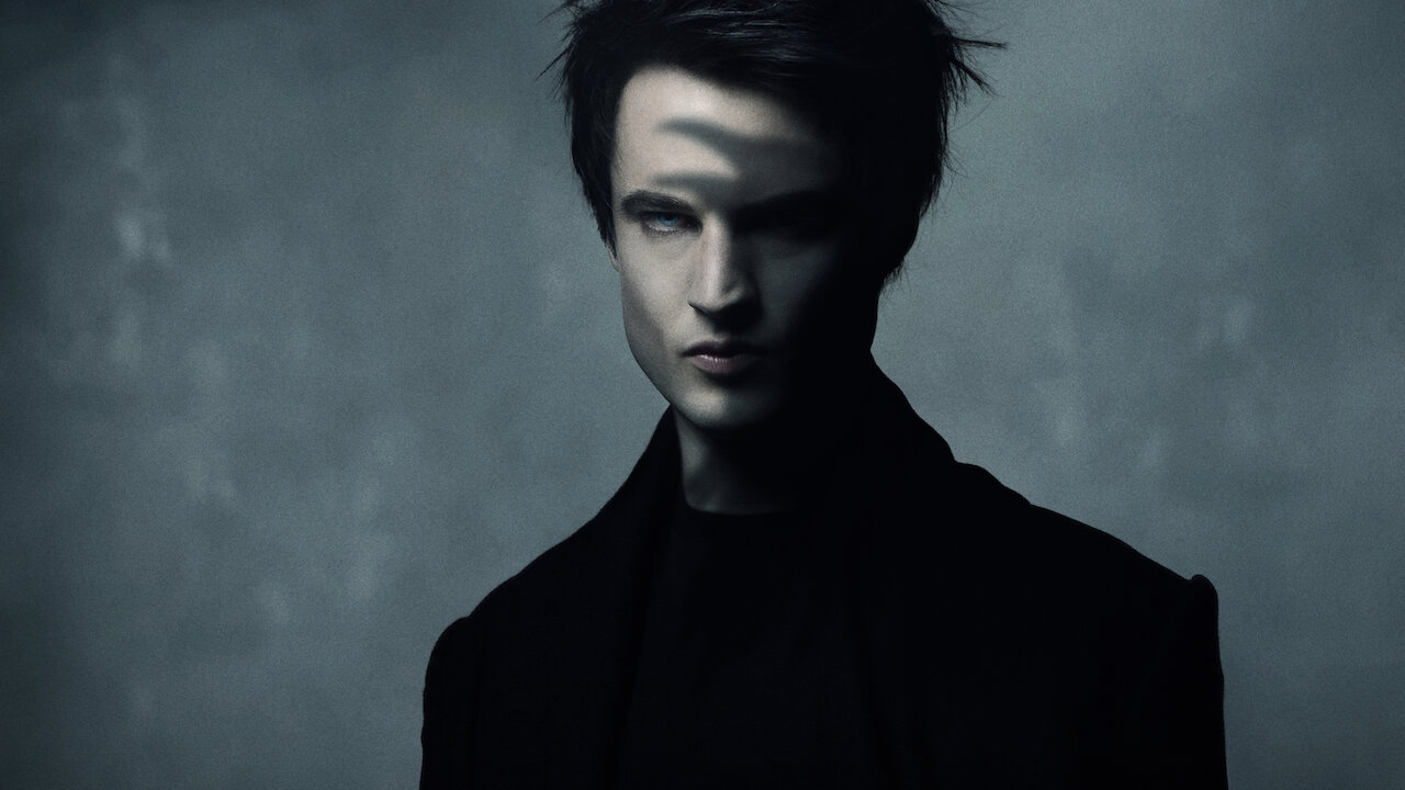 Tom Sturridge dans le role de Morpheus Dream dans la série Netflix The Sandman